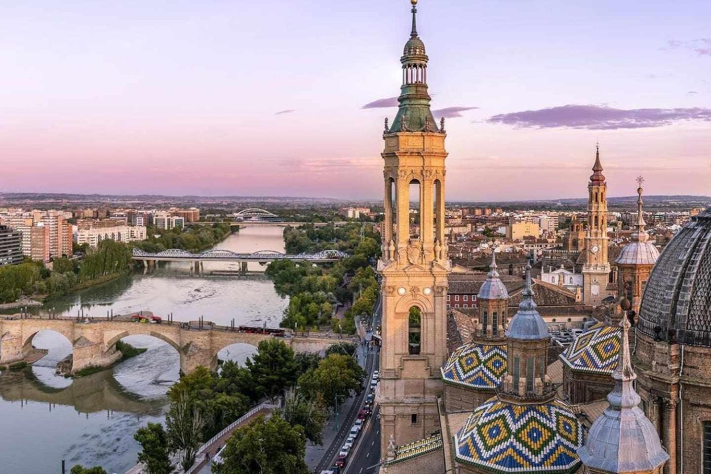 Centric El Secreto Del Pilar Comotucasa Zaragoza Kültér fotó